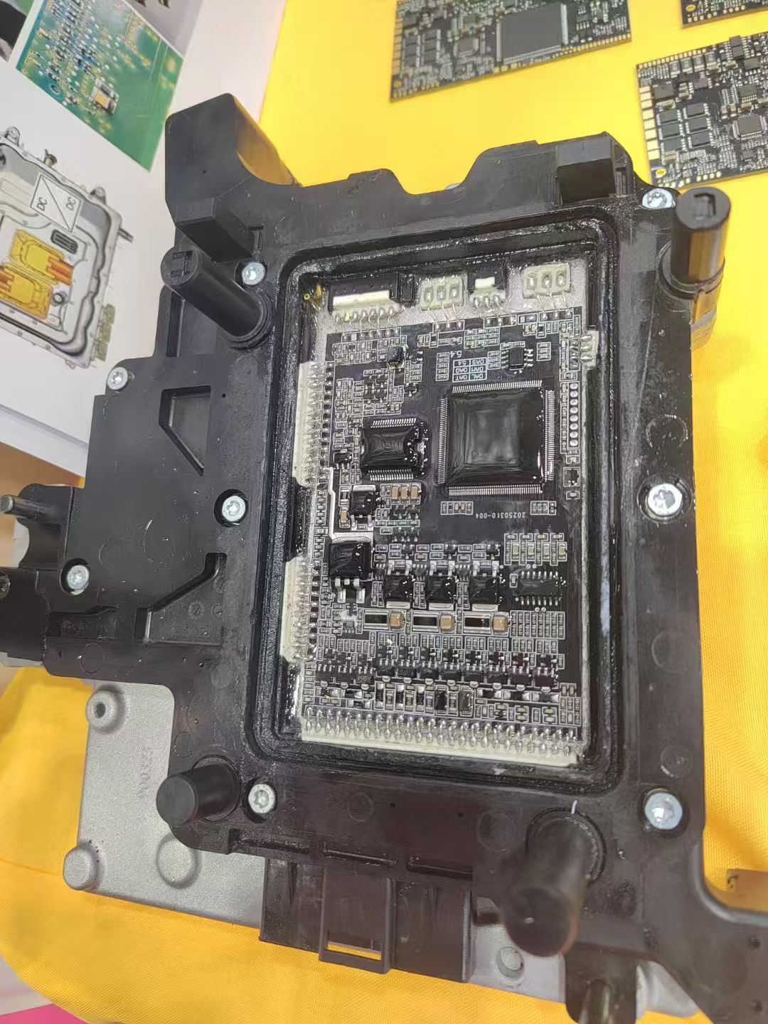 Perbaikan Drivetrain 0AM DQ200 - Repair Electronics ulasan dan harga